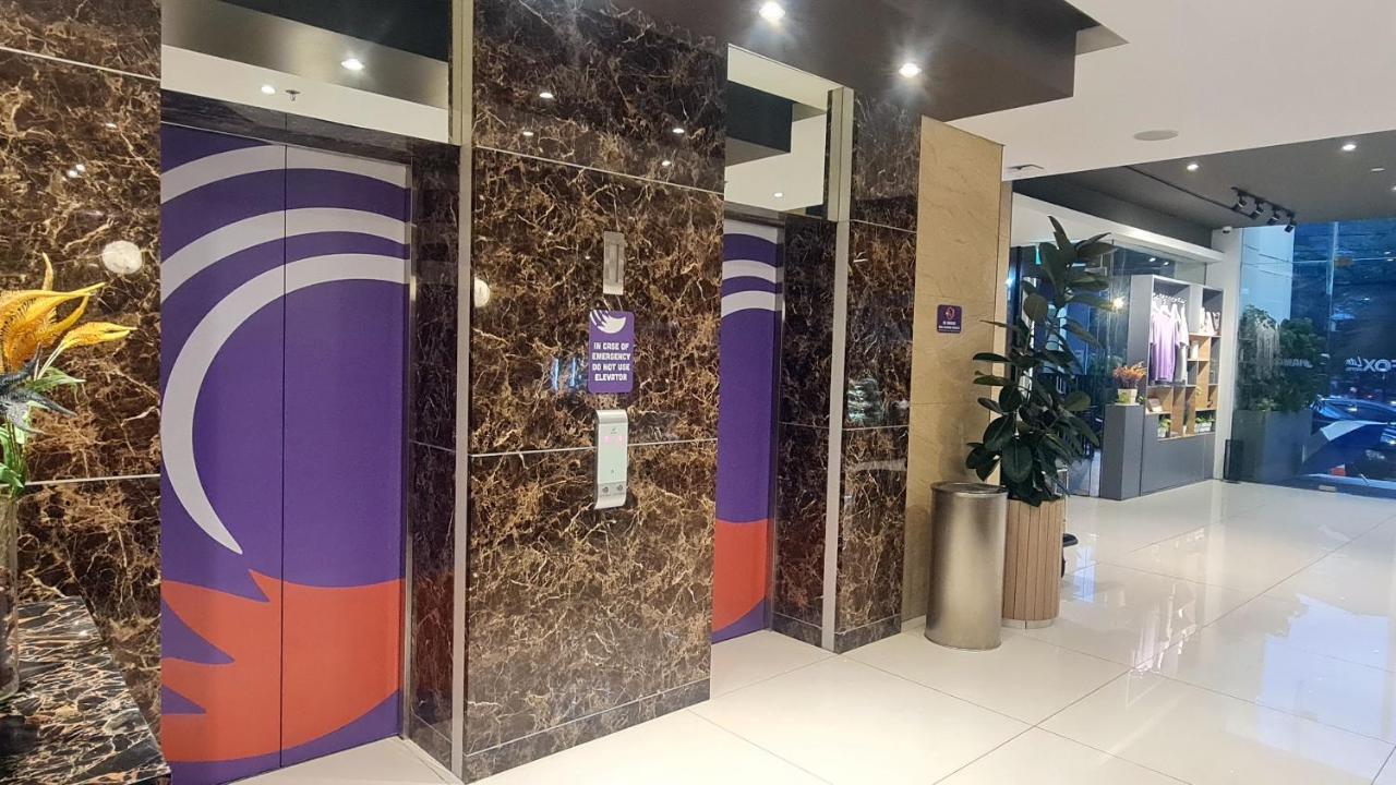 Fox Lite Grogol Jakarta Luaran gambar